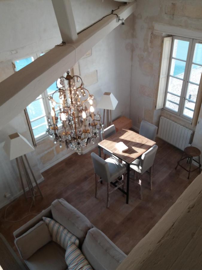 Апартаменти XVIII Century Gem With Magnificent Views Of The Harbour With A Private Garage Сен-Мартен-де-Ре Екстер'єр фото